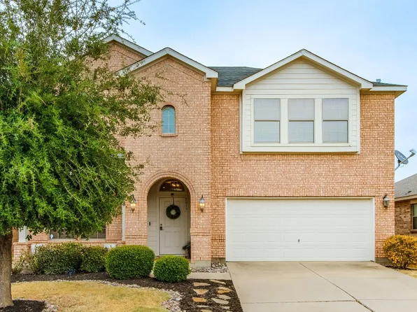 8817 Whirlwind Trl, Aubrey, TX 76227
