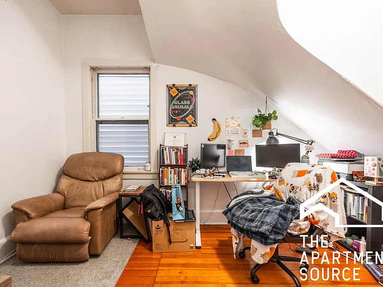 1245 W Barry Ave #1A — Photo 9