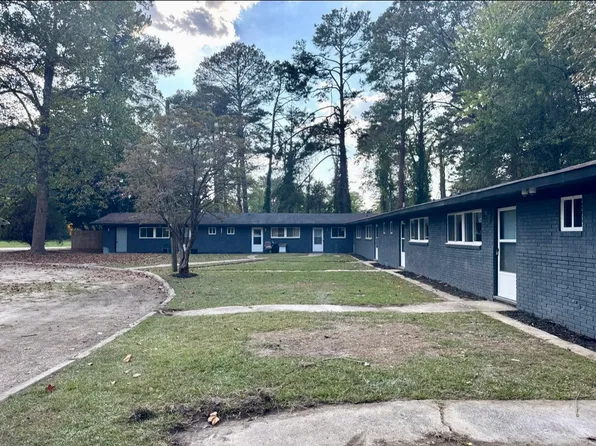 416 Cedric St APT 4, Fayetteville, NC 28303