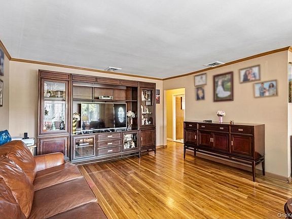 4th image of 1485 166th Street