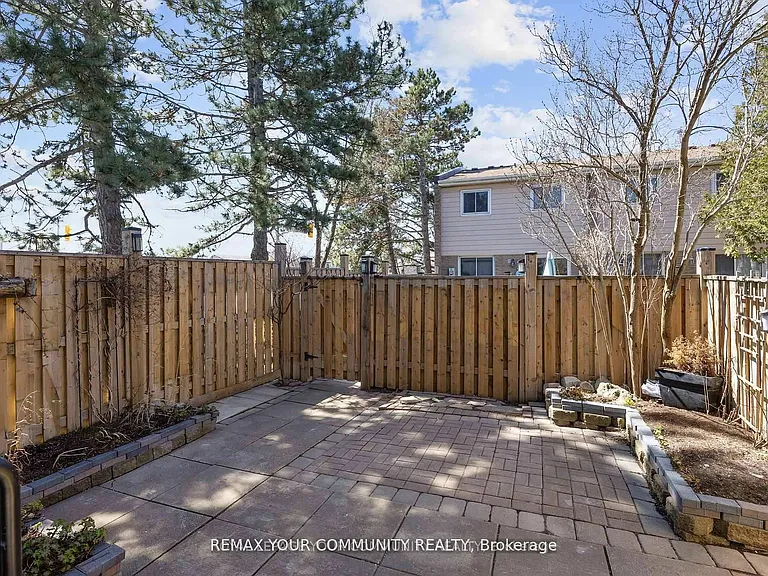 1020 Central Park Dr #39 — Photo 6