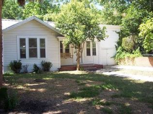 1306 Burns Blvd, Taylor, TX 76574