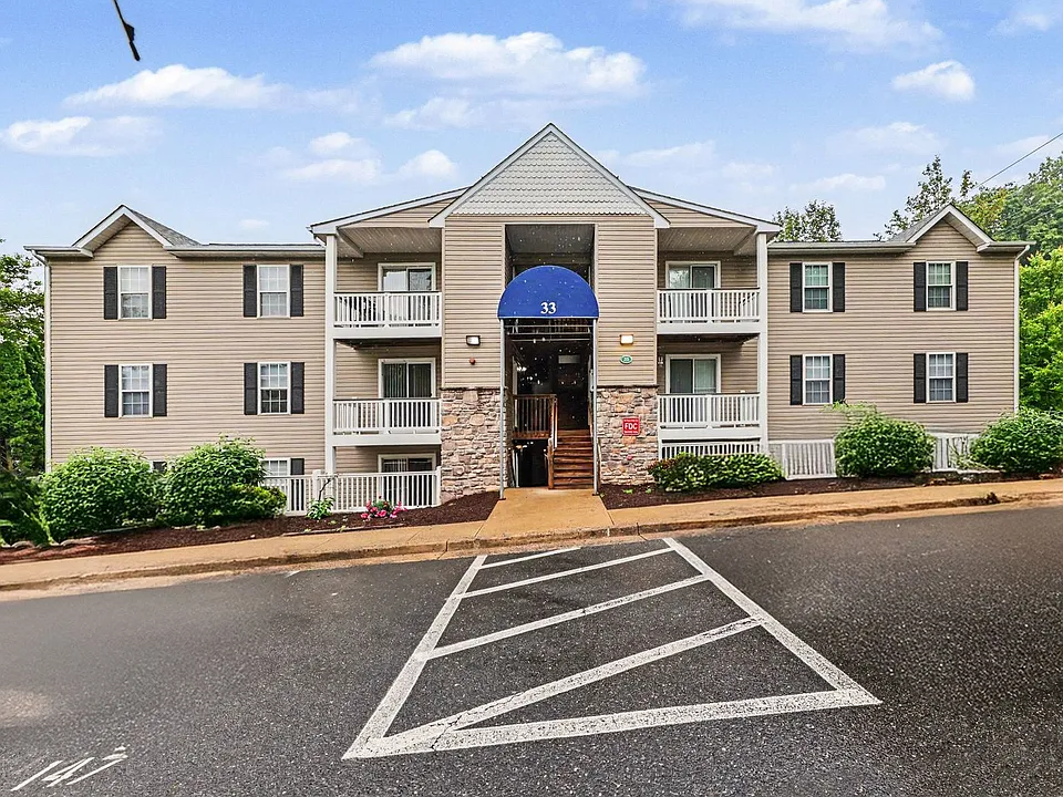 33 Fern Oak Cir #103