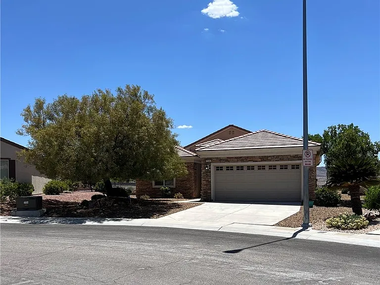 2381 Ecliptic St #0 — Photo 1