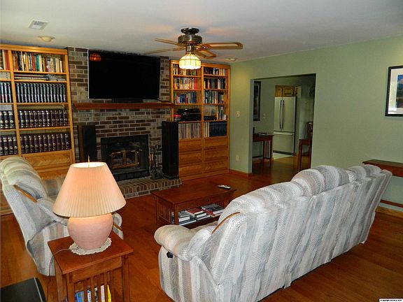5th image of 1903 Helmsdale Cir SE