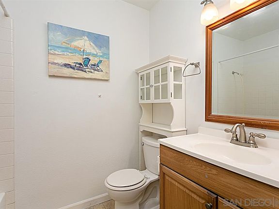 4th image of 672 Kumquat Way