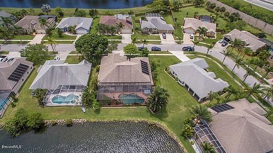 3rd image of 2112 Lionel Dr
