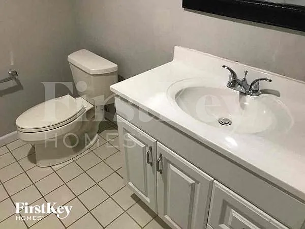 4538 Crestline Dr — Photo 7