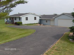 2473 190th St, Delmar, IA 52037