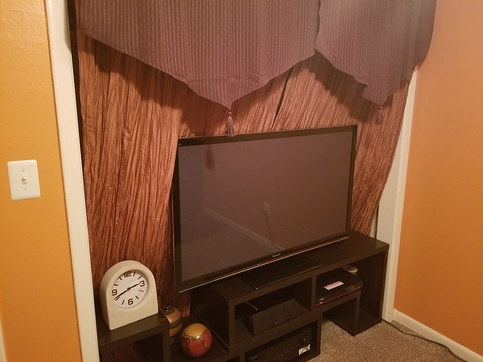 3rd bedroom or home theater.