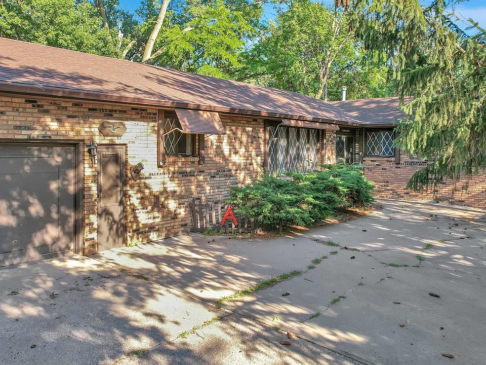 3400 S Lakeport St, Sioux City, IA 51106 Zillow