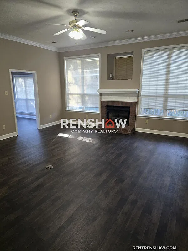3 bed, 2.0 bath, 1827 sqft, $1,700 — Photo 2