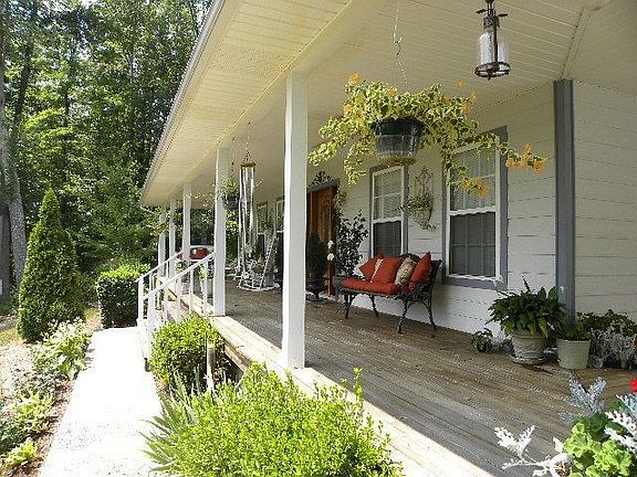 2nd image of 132 Sage Ln