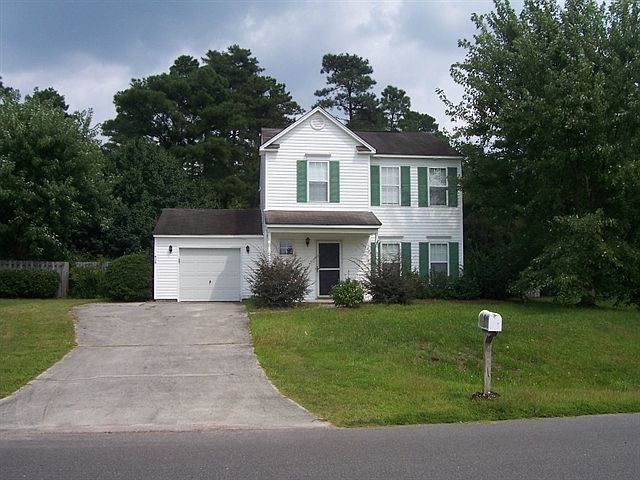 1st image of 628 Windsor Dr