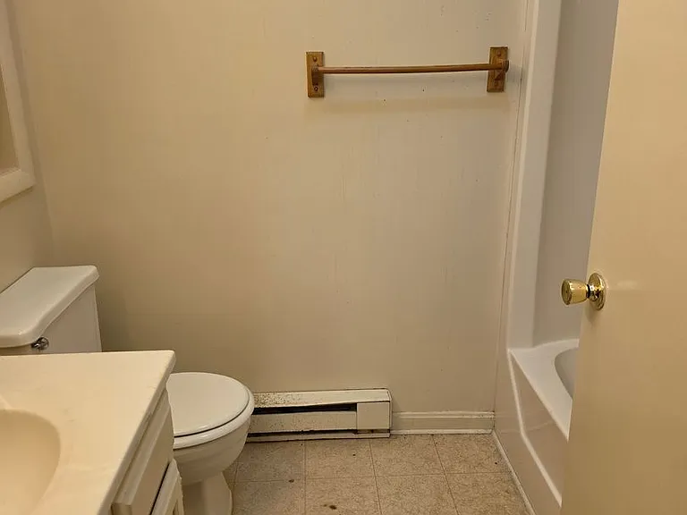 933 Pulaski Hwy #2 — Photo 7