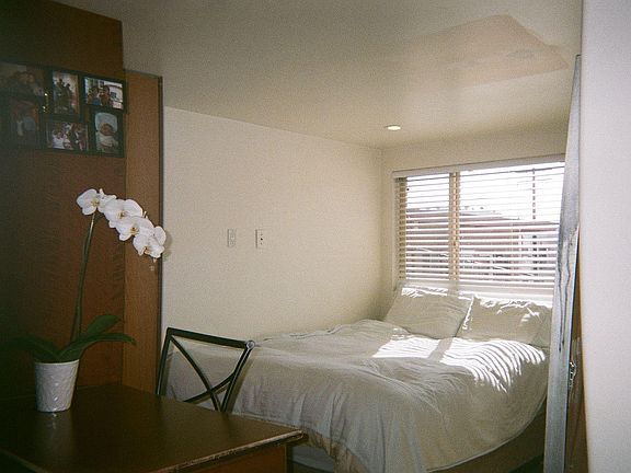 5th image of 739 1/2 Agate St
