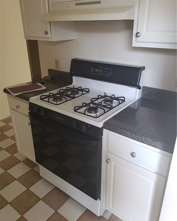 1st image of 25 Henry W Dubois Dr APT 33