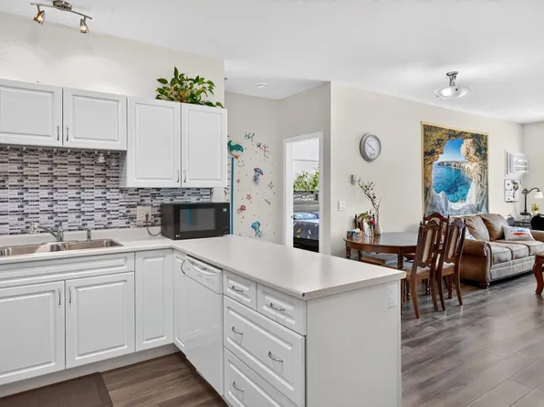 770 Rutland Rd N Unit 210, Kelowna, BC V1X 3B7