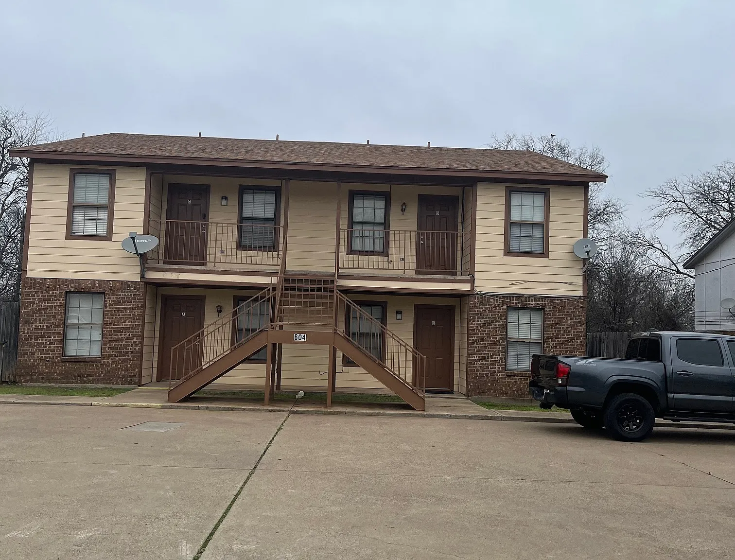 604 Race St — Photo 1