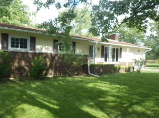 6912 E Fisher Ln, Muncie, IN 47303