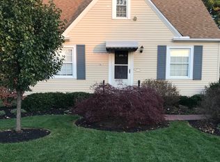 3071 Joslyn Rd, Cleveland, OH 44111