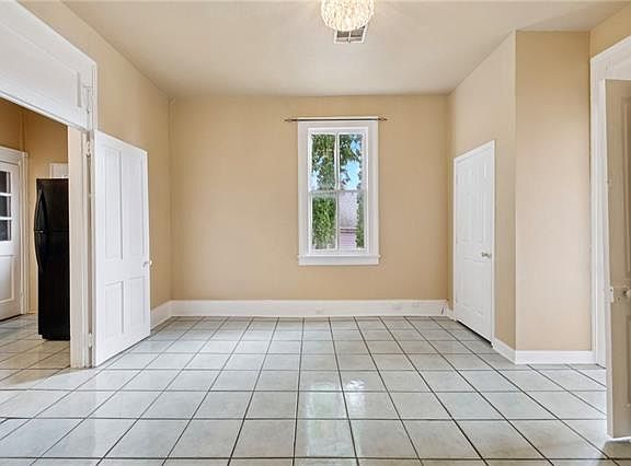 4th image of 4122 Cleveland Ave