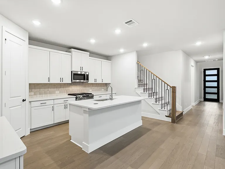 7281 Confetti Ln — Photo 6