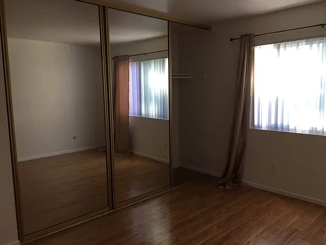 3 bed, 1400 sqft, $1,100 — Photo 3