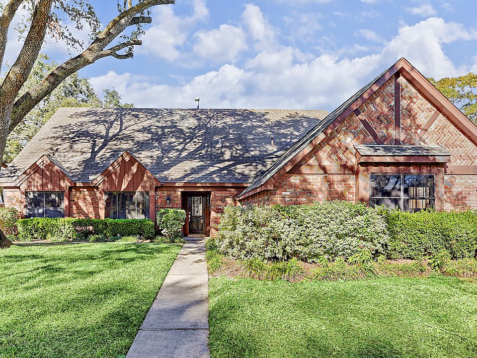 Nice appeal & mature tree!