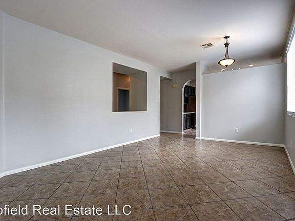 5th image of 2640 Country Mile Dr #C3