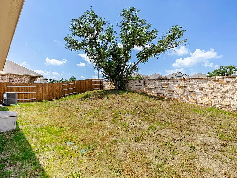 900 Balsora Cv — Photo 30