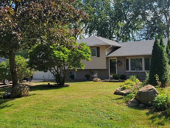 3rd image of 29W189 Blair St