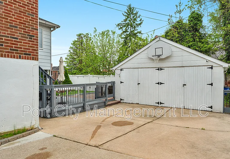 808 S Beechfield Ave — Photo 30