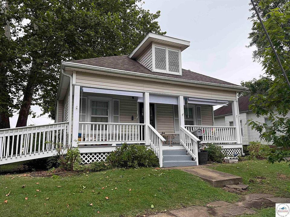1st image of 1901 S Stewart Ave