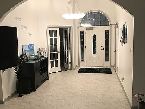 Entry way