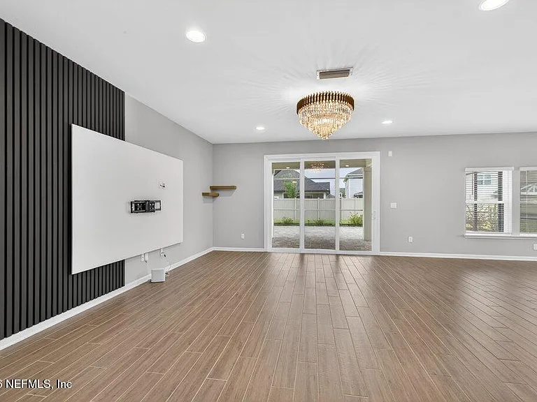 21 Yardley Court St — Photo 55