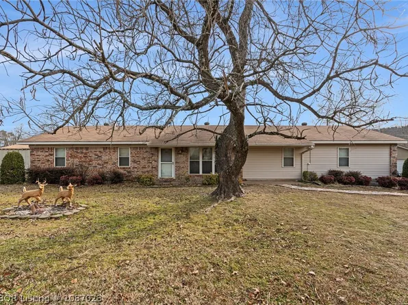 107 Briarwood, Pocola, OK 74902