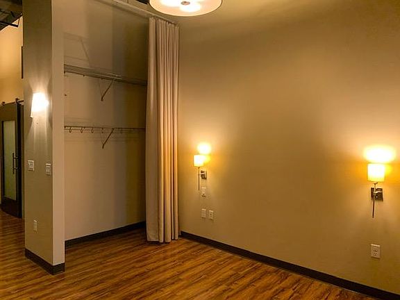 3rd image of 800 Q St #501