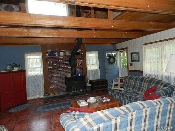 2nd image of 144 Auborn Ave