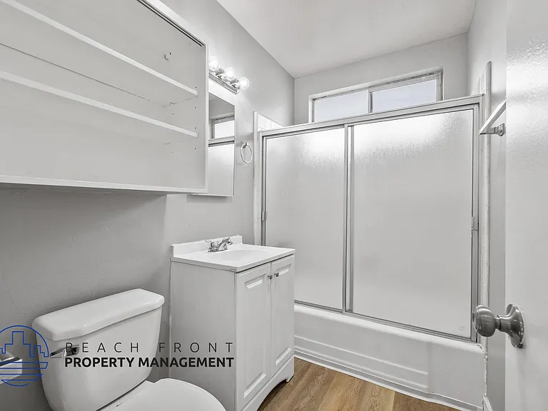 211 E Tamarack Ave — Photo 14