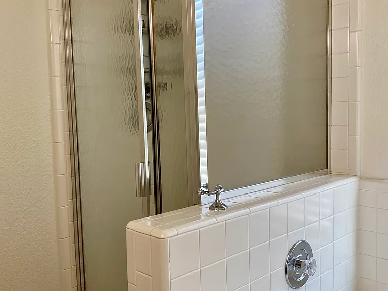 2460 W Catalpa Rd — Photo 34