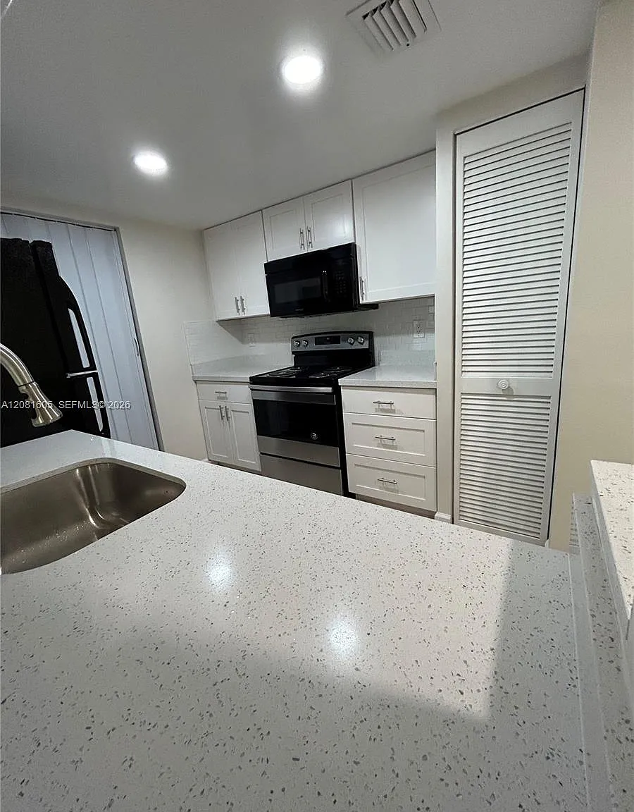 Citation Way Condo — Photo 1