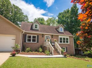 216 Merit Cir, Gadsden, AL 35901