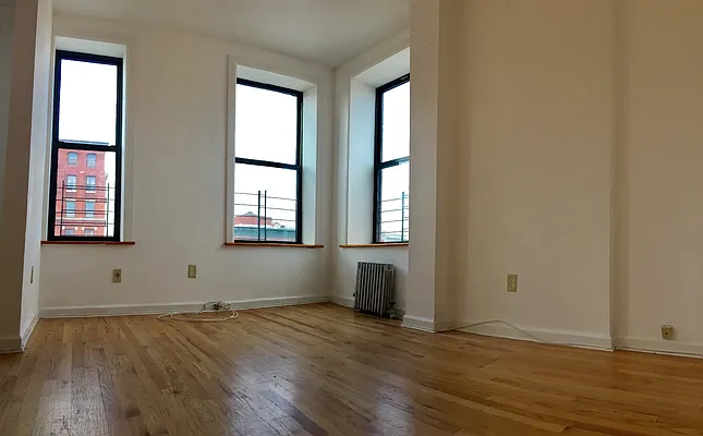 Rented by Keller Williams NYC | media 22
