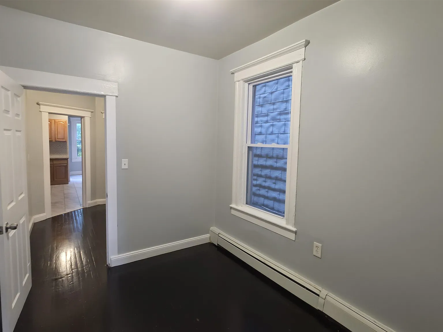 2 bed, 1.0 bath, 700 sqft, $2,100 — Photo 4