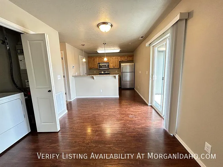 11862 W Fairview Ave #201 — Photo 4