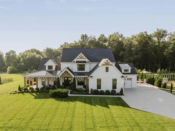 9525 Britonwoods Dr, Galena, OH 43021