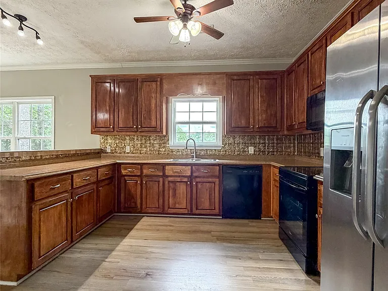 127 Dillons Run — Photo 10