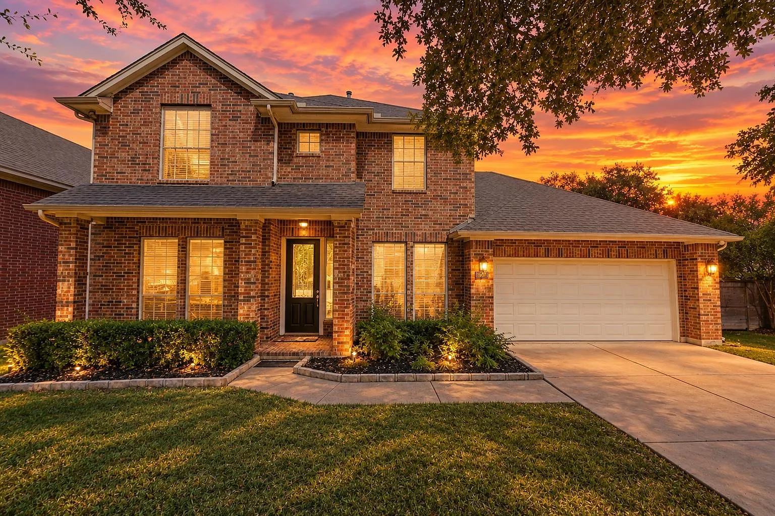 4 bed, 3.0 bath, 2891 sqft, $2,700 — Photo 1