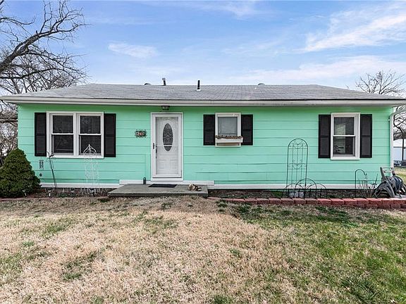 2nd image of 108 N Madison St